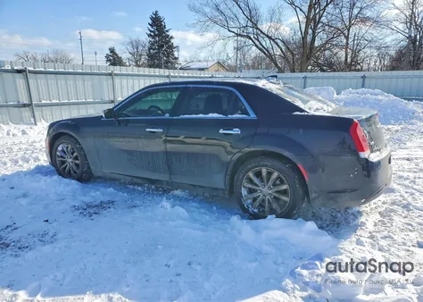 2016 Chrysler 300C z USA, uszkodzony, nr VIN 2C3CCAKG3GH314126
